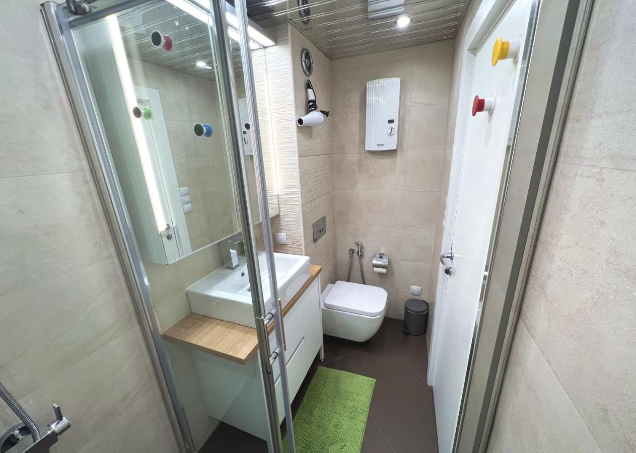 Unique Luxurious Jacuzzi Penthouse Duplex In City Center! 2 Baths! Free Parking! Sofia Ngoại thất bức ảnh