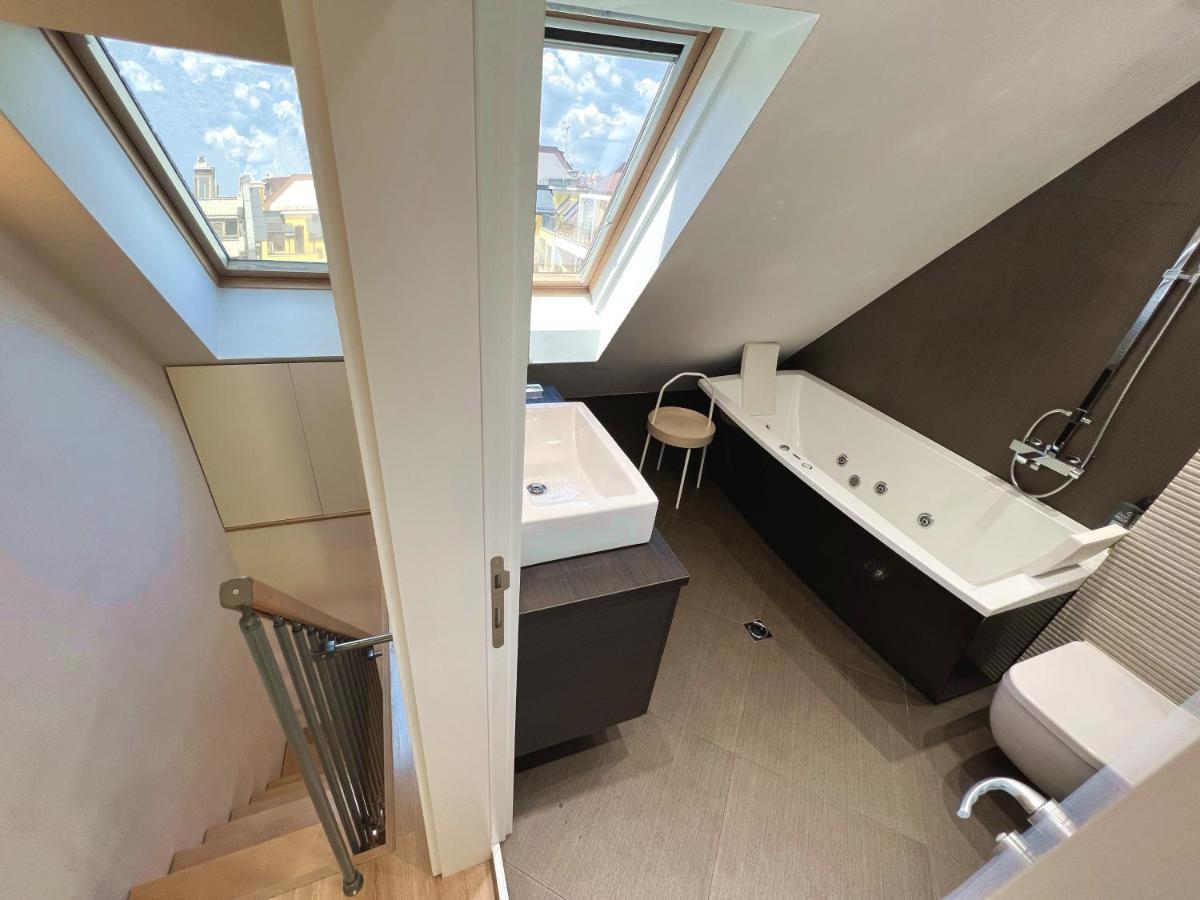 Unique Luxurious Jacuzzi Penthouse Duplex In City Center! 2 Baths! Free Parking! Sofia Ngoại thất bức ảnh